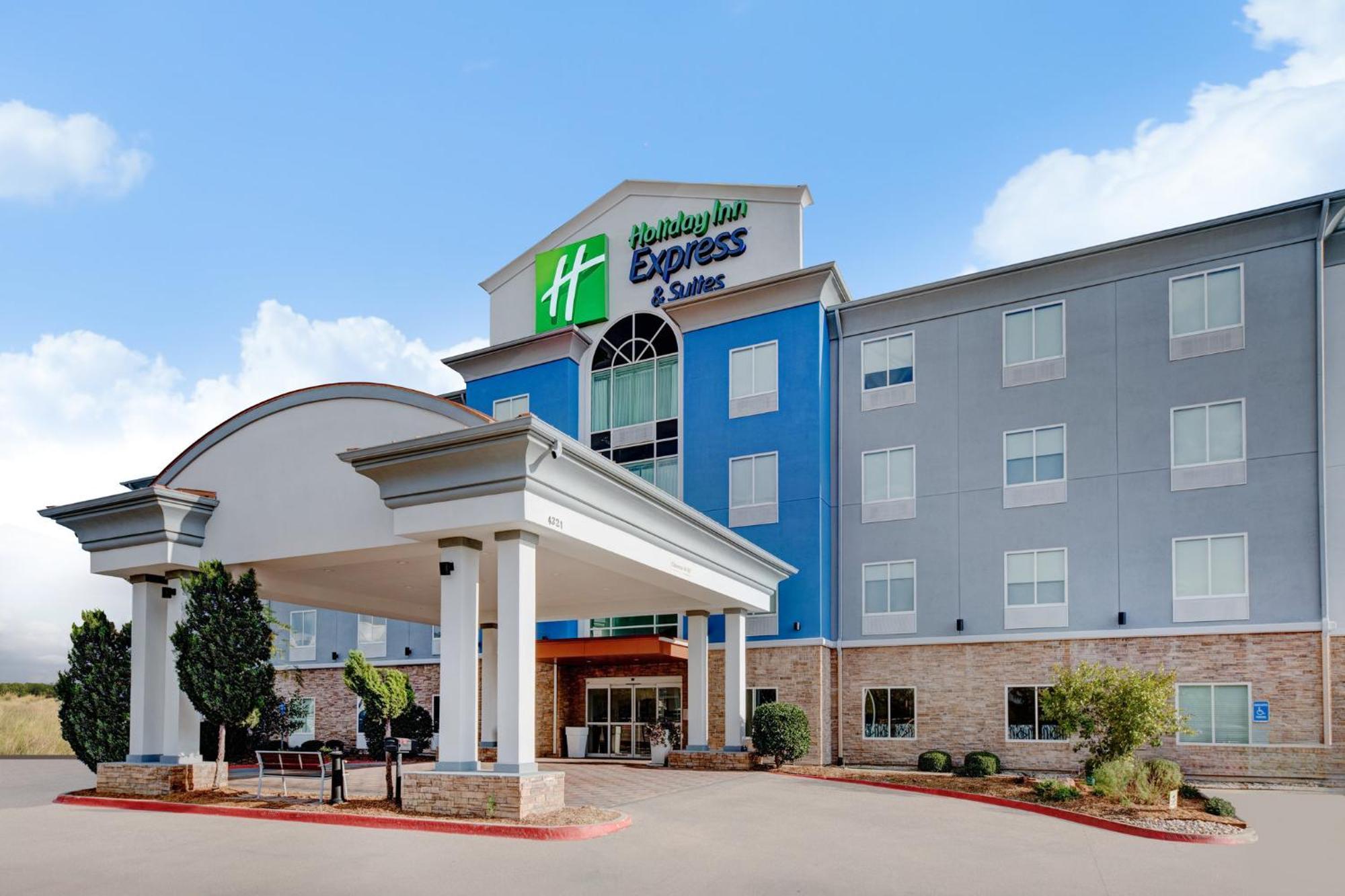 Holiday Inn Express Hotel & Suites Dallas West By Ihg Екстериор снимка